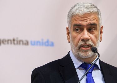 Ni milagros ni nada: el cristinista Feletti le presentó la renuncia al Presidente