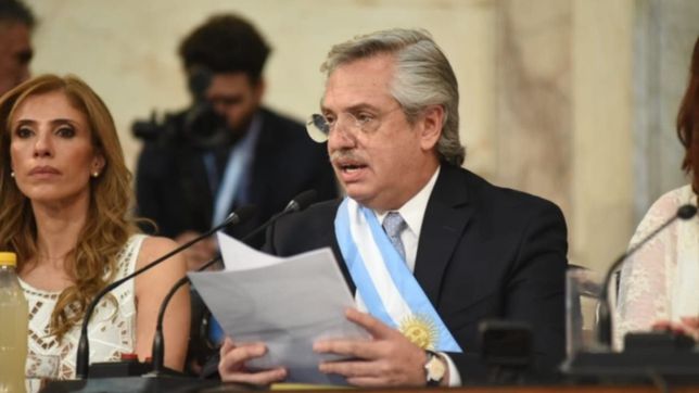 fernandez debuta con mistica de unidad en un congreso caliente en los dos bandos
