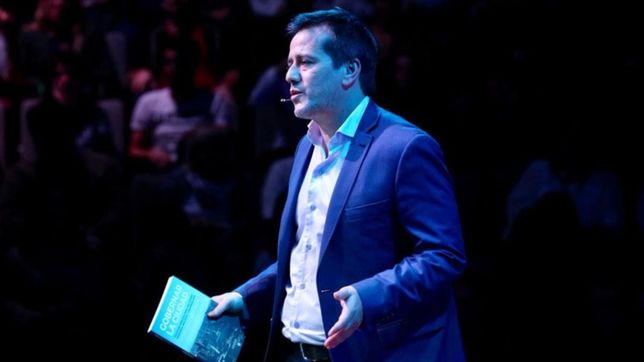 recalde oficializo su candidatura, pero abrio la puerta a un acuerdo de unidad