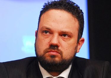 Economista de Alberto F., contra las reformas laboral y previsional del FMI