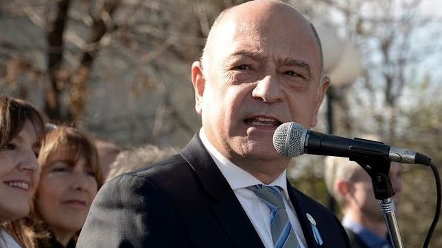 bolettieri celebro el 25 mientras se espera su decision partidaria