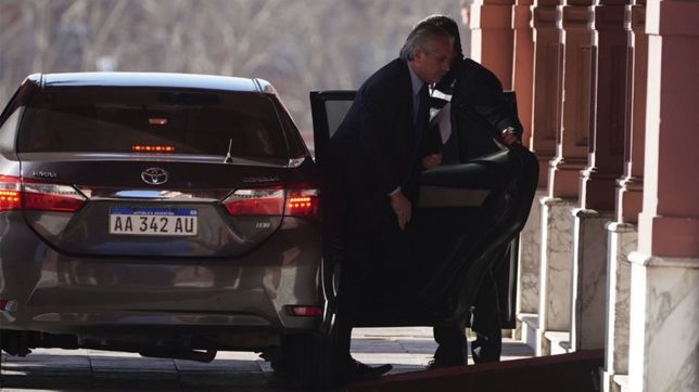 en otro dia de furia, el presidente recibio a batakis y pesce en la casa rosada