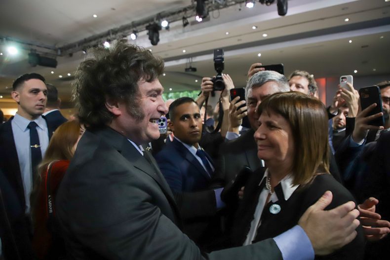 Patricia Bullrich con Javier Milei.&nbsp;