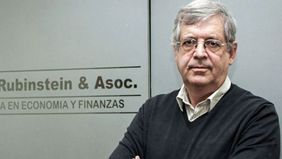 Vade retro: Rubinstein alertó sobre los riesgos de sacar el cepo
