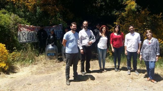 en el dia de la inspeccion al lof, sesiono la mesa de dialogo con diputados