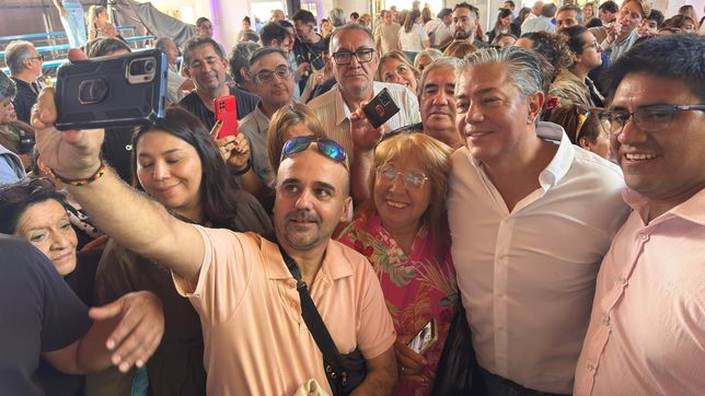 El gobernador de Neuquén, Rolando Figueroa, en el acto partidario de su sello Comunidad.