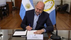 Perotti llenó el paño de fichas propias para hacer pata ancha en el PJ