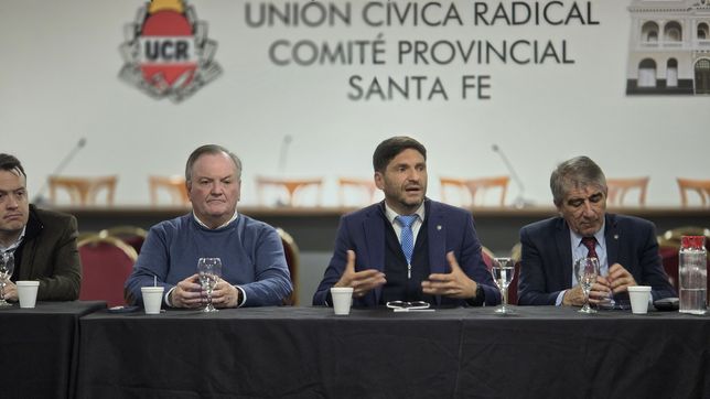 Joaquin Blanco y Fabian Bastía, dos que suenan para conducir el bloque de Unidos en la reforma constitucional de Santa Fe, junto a Maximiliano Pullaro y Felipe Michlig, quien sería el presidente de la Convención.
