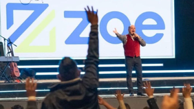 El pagadiós piramidal del iluminado que la política niega