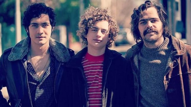 consumos culturales: mas cable e internet, menos cine y diarios de papel