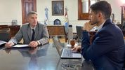 El gobernador de Santa Fe, Maximiliano Pullaro, junto a su ministro de Economía, Pablo Olivares