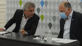 Sello amarillo en la lista de unidad de Juntos en Bahía Blanca