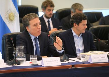 Dujovne presenta en el Congreso el proyecto de Presupuesto 2019