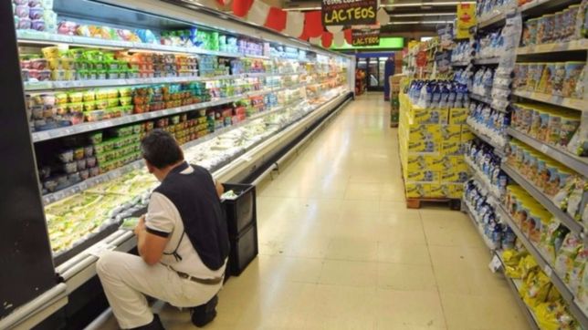 maldita inflacion: la canasta basica subio 8,3% en febrero, un acumulado del 111% en un ano