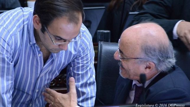 quintana: ?debemos poner en primer lugar el dialogo y la busqueda de consenso?