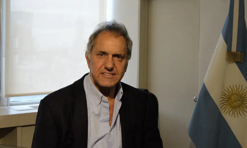 Daniel Scioli. Daniel Scioli.