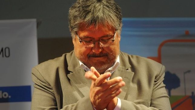 fracaso chino: navarro perdio la muneca y se encamina a dejar la conduccion del bloque