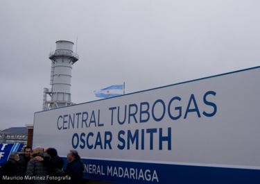 Nombran “Oscar Smith” la central eléctrica de Madariaga