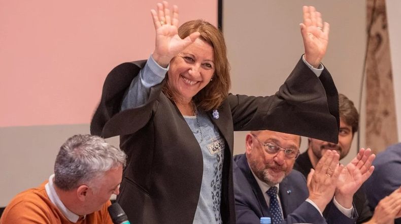Mónica Fein vence su mandato en Diputados y el socialismo en Santa Fe cierra su estrategia para octubre.