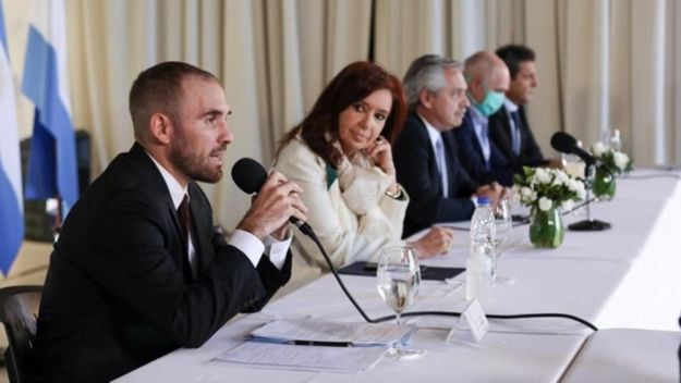 Los abanderados de la épica antibuitre, alineados con la lucha de Guzmán