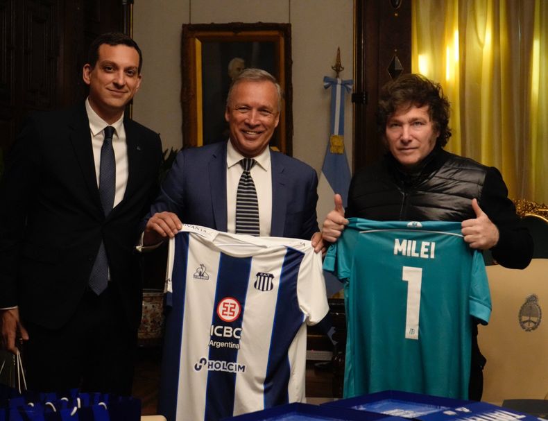 Javier Milei invit al presidente de Talleres Andrs Fassi a la Casa Rosada La foto sacudi la poltica futbolera