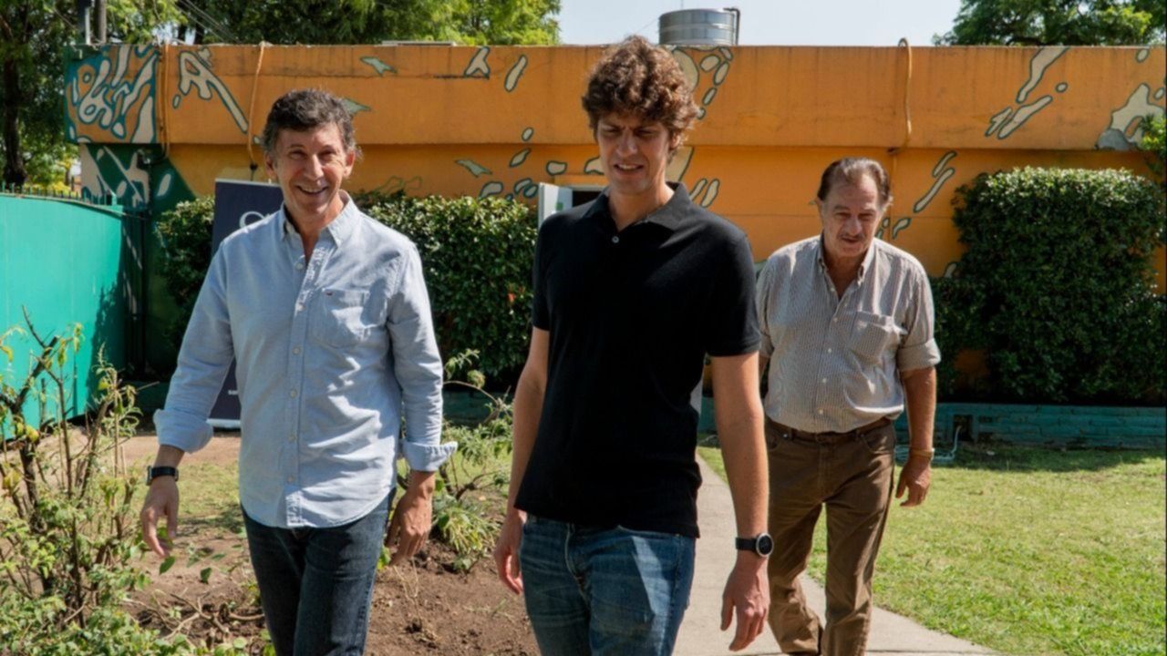 Lousteau se mete en la UCR bonaerense y se mostró con Posse