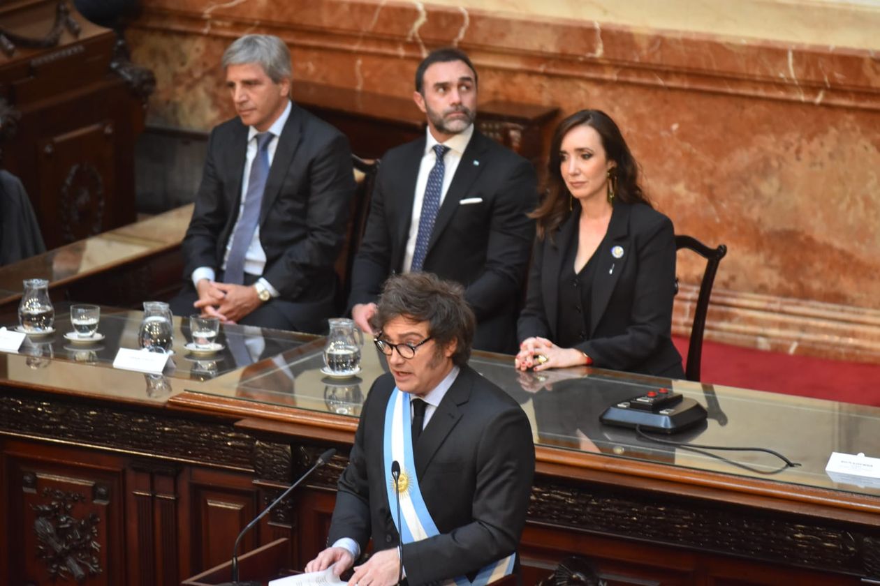 Javier Milei presenta el Presupuesto en el Congreso.
