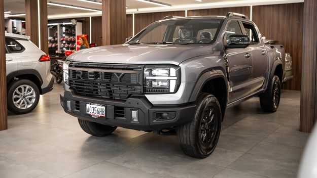 Rely, la nueva pick-up china que llegó a la Argentina para competir en las 4x4. Rely, la nueva pick-up china que llegó a la Argentina para competir en las 4x4.