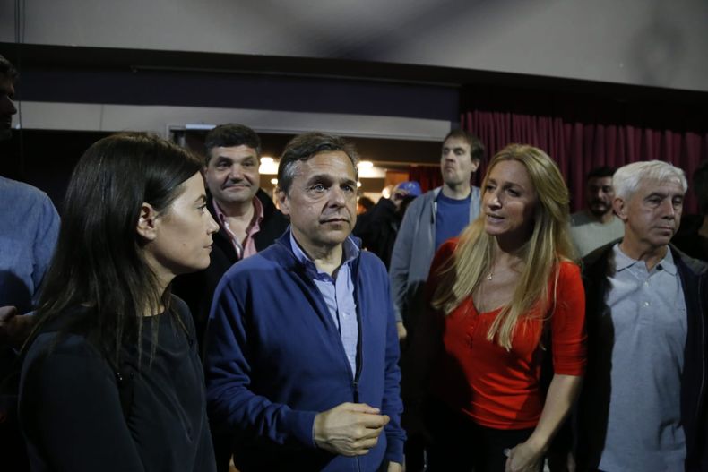 Diego Giuliano en uno de los encuentros en Santa Fe durante la campaña presidencial de Sergio Massa.