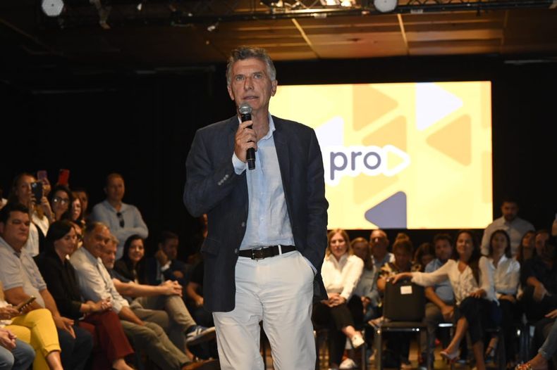 Mauricio Macri en Rosario, en el centro de escena de un acto bien político.&nbsp;