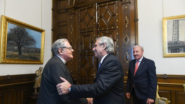 es la pobreza, presidente, sermoneo la iglesia a fernandez es la pobreza, presidente, sermoneo la iglesia a fernandez