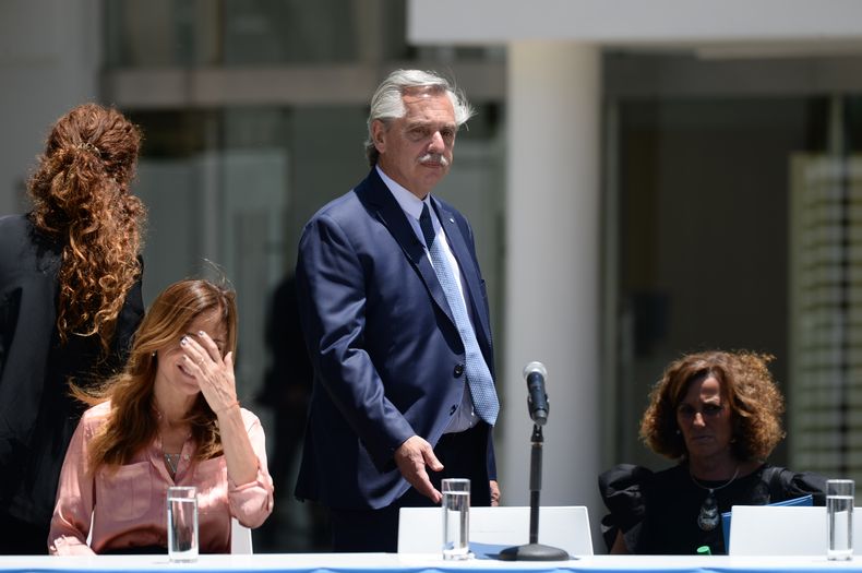 Alberto Fernandez. Alberto Fernandez.