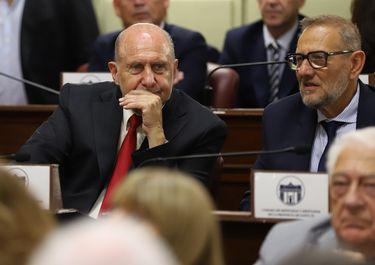 Omar Perotti junto a Marcos Corach en la apertura de sesiones ordinarias de la Legislatura de Santa Fe