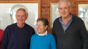 Alicia Oviedo, presidenta de la UCR de Entre Ríos, flanqueada por Atilio Bendetti y por Darío Schneider, a pocos días de asumir el cargo máximo del radicalismo. Hoy ambos candidatos, a senador y a diputado, respectivamente.