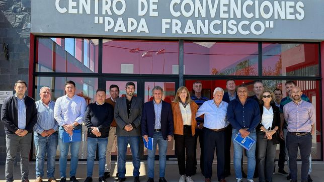 Intendentes e intendentas de la Liga del PJ se reunieron en Villaguay. Preparan una foto de unidad del peronismo de Entre Ríos en mayo.