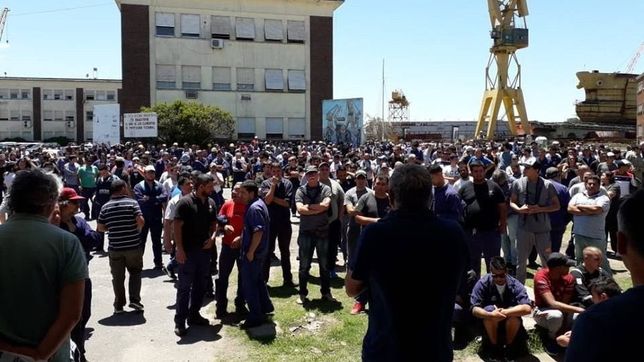 en rechazo al presupuesto, trabajadores del astillero vuelven a movilizar