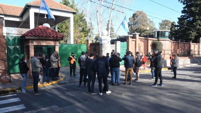 massa superstar, gobernadores enojados, timba de nombres y anuncio nocturno