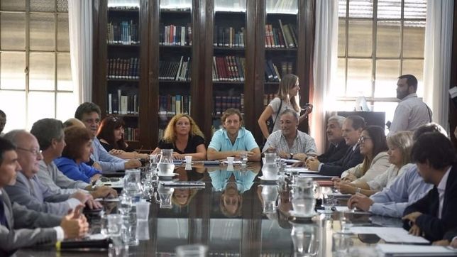 tras la oferta paritaria, los estatales definen medidas de fuerza