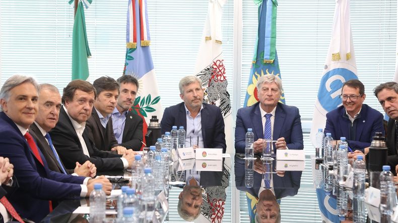 Los gobernadores, degenerados fiscales según Javier Milei. 