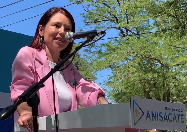 Natalia Contini, intendenta de Anisacate, atraviesa un pedido de revocatoria vecinal.