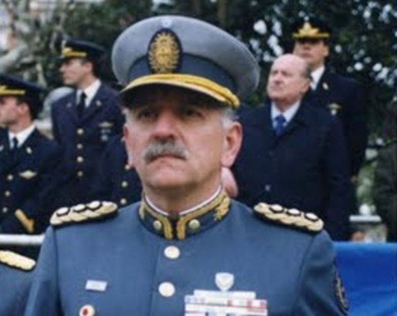 Losito, en tiempos de uniforme.