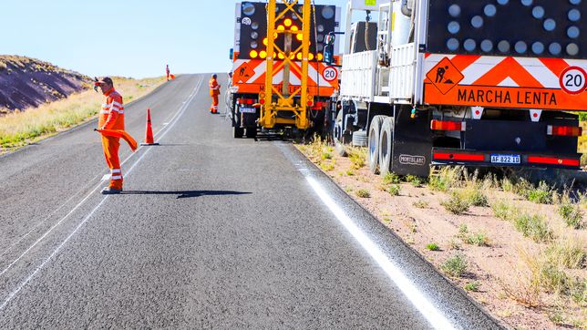 Una obra provincial en las rutas de Río Negro. El contraste existe con las carreteras nacionales 151 y 22, nodos de Vaca Muerta.