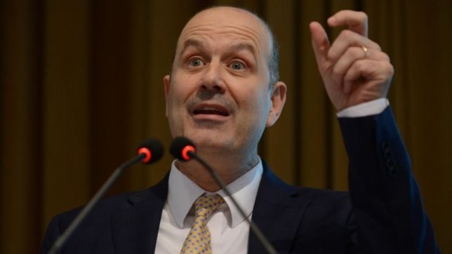 expectativa por la magnitud del recorte de las tasas de interes