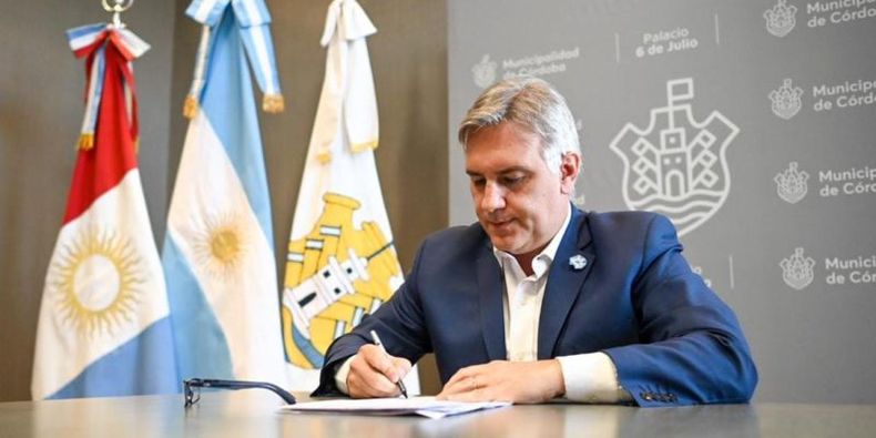 Llaryora anota la lista de reclamos históricos del cordobesismo para llevarle a llevar a la reunión con Guillermo Francos.&nbsp;