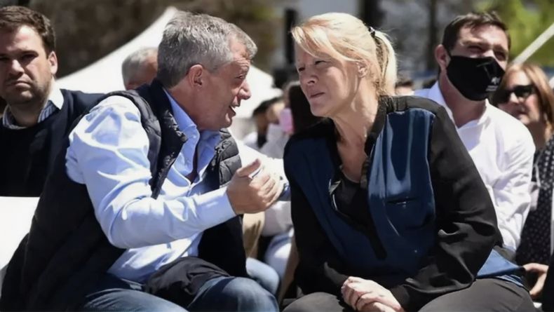 Emilio Monzó y Margarita Stolbizer. Emilio Monzó y Margarita Stolbizer.