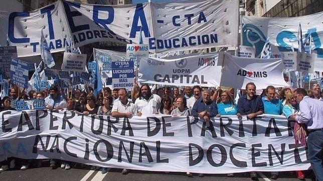 suspenden el fallo a favor de la paritaria nacional docente