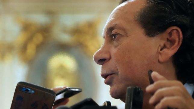 la inflacion muta el gen liberal de macri en dirigista: amplian precios cuidados