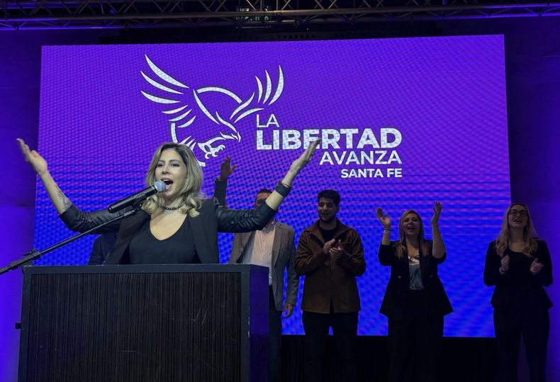 Romina Diez ubicó otra tanda de militantes libertarios en la planta permanente del PAMI de Santa Fe