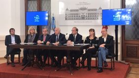 Lifschitz pidió a Macri que “se haga cargo” y reclamó la emergencia alimentaria