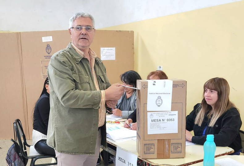 El periodista José Mellado es el intendente de Ingeniero Jacobacci.
